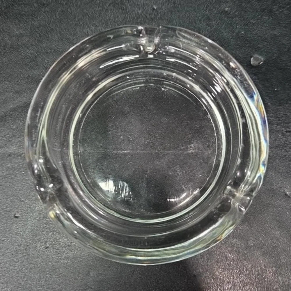 Classic Round Ashtray, 3‎ Notch Design, Thick Clear Glass, Smoking Accessory